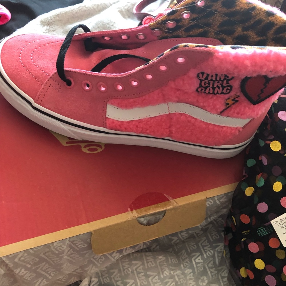 Brand new women’s vans ! Limited Edition